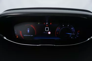 Peugeot 5008 Allure Pack EAT8 - 7 posti 1.5 Diesel 131CV Automatico Interni