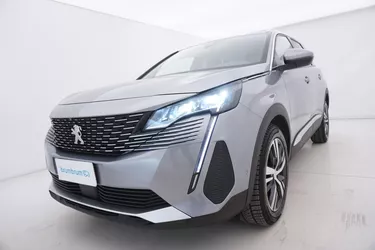 Peugeot 5008 Allure Pack EAT8 - 7 posti 1.5 Diesel 131CV Automatico Visione frontale
