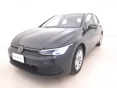 Volkswagen Golf Life DSG 1.0 Mild Hybrid 110CV Automatico Visione frontale
