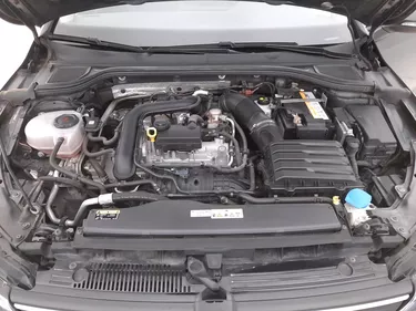 Volkswagen Golf Life DSG 1.0 Mild Hybrid 110CV Automatico Vano motore