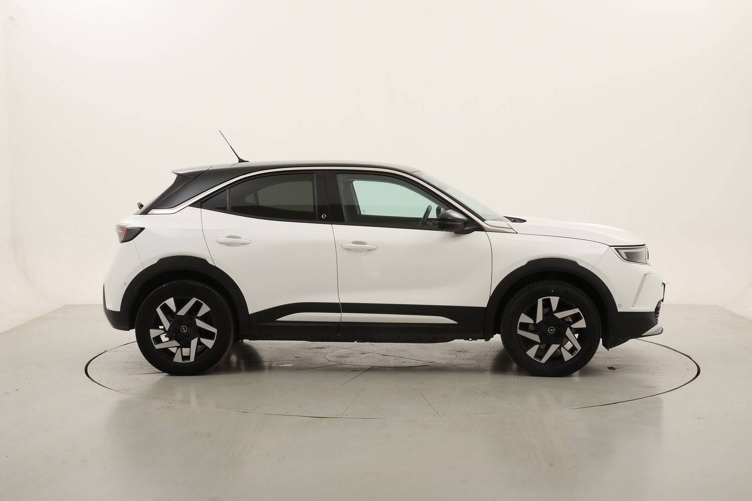 Opel Mokka-e Elegance usata del 2021 con 43.636 km