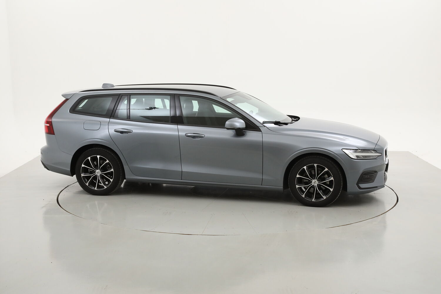 Volvo V60 D3 Geartronic Business usata del 2019 con 100.806 km