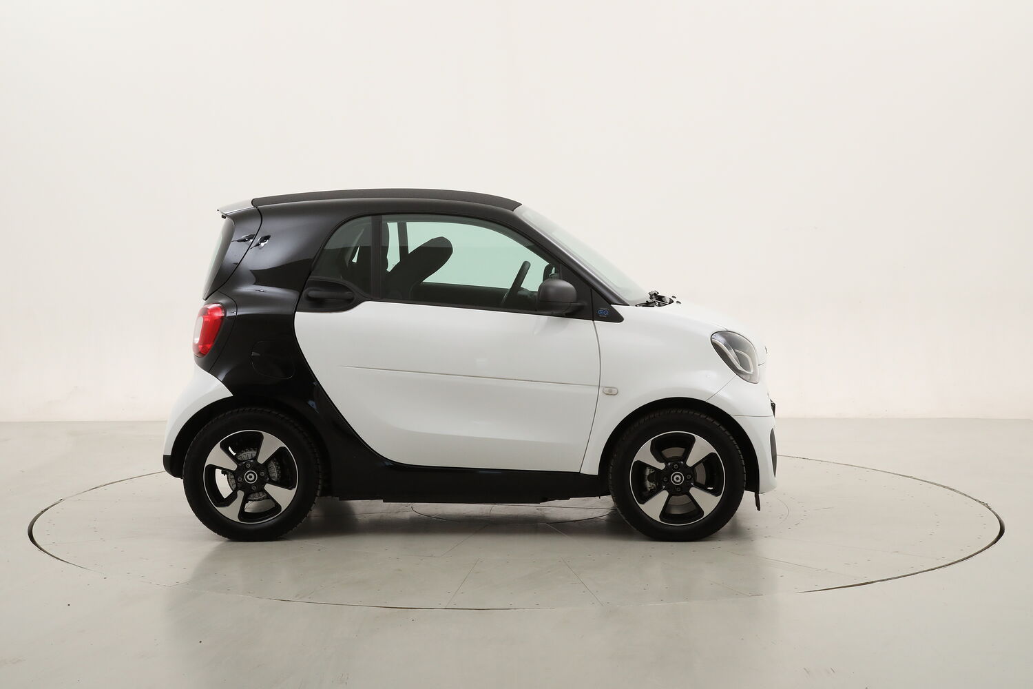 Smart Fortwo EQ Passion usata del 2022 con 4.345 km