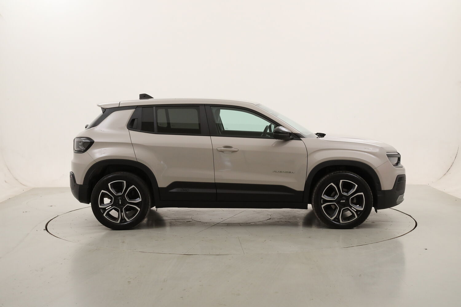 Jeep Avenger Summit usata del 2025 con 27.558 km
