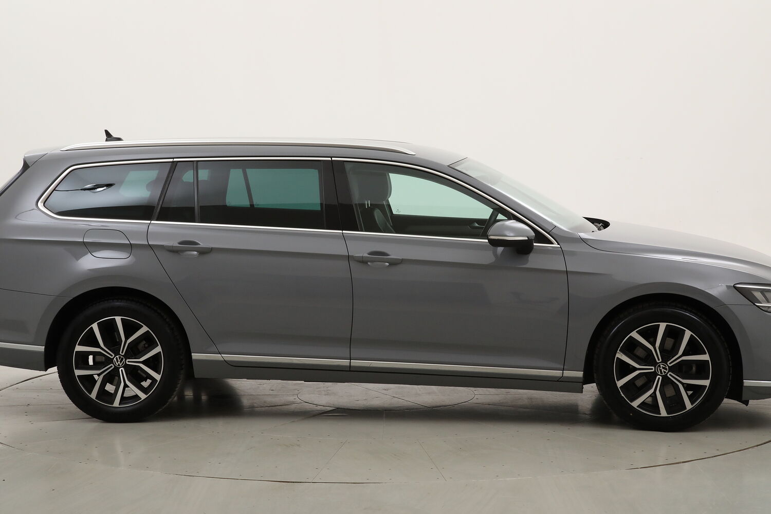 Volkswagen Passat Executive DSG usata del 2022 con 119.321 km