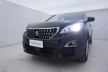 Peugeot 3008 Business EAT8 1.5 Diesel 131CV Automatico Visione frontale