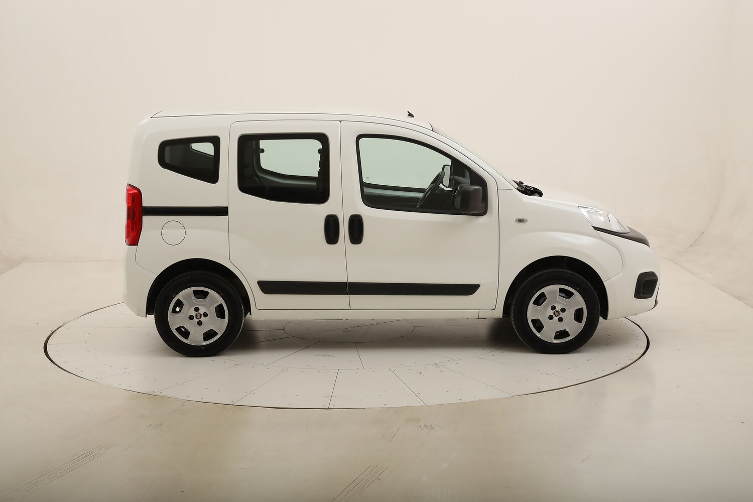 Fiat QUBO Easy Natural Power usata del 2017 con 39.844 km