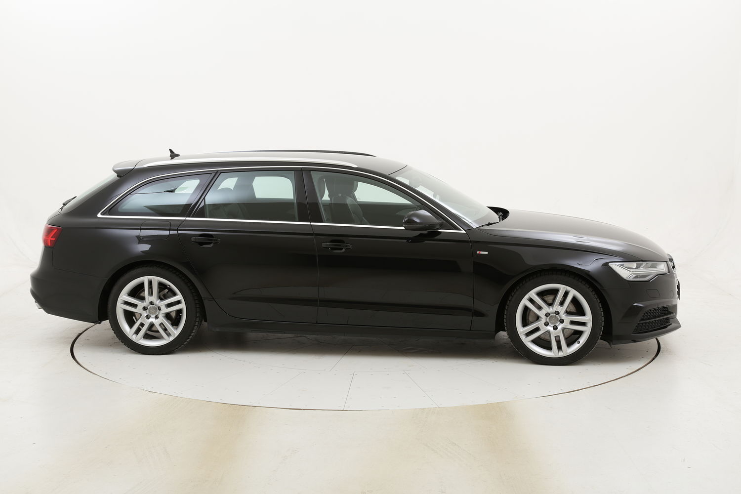 Audi A6 Avant Business Plus quattro S tronic usata del 2017 con 93.244 km