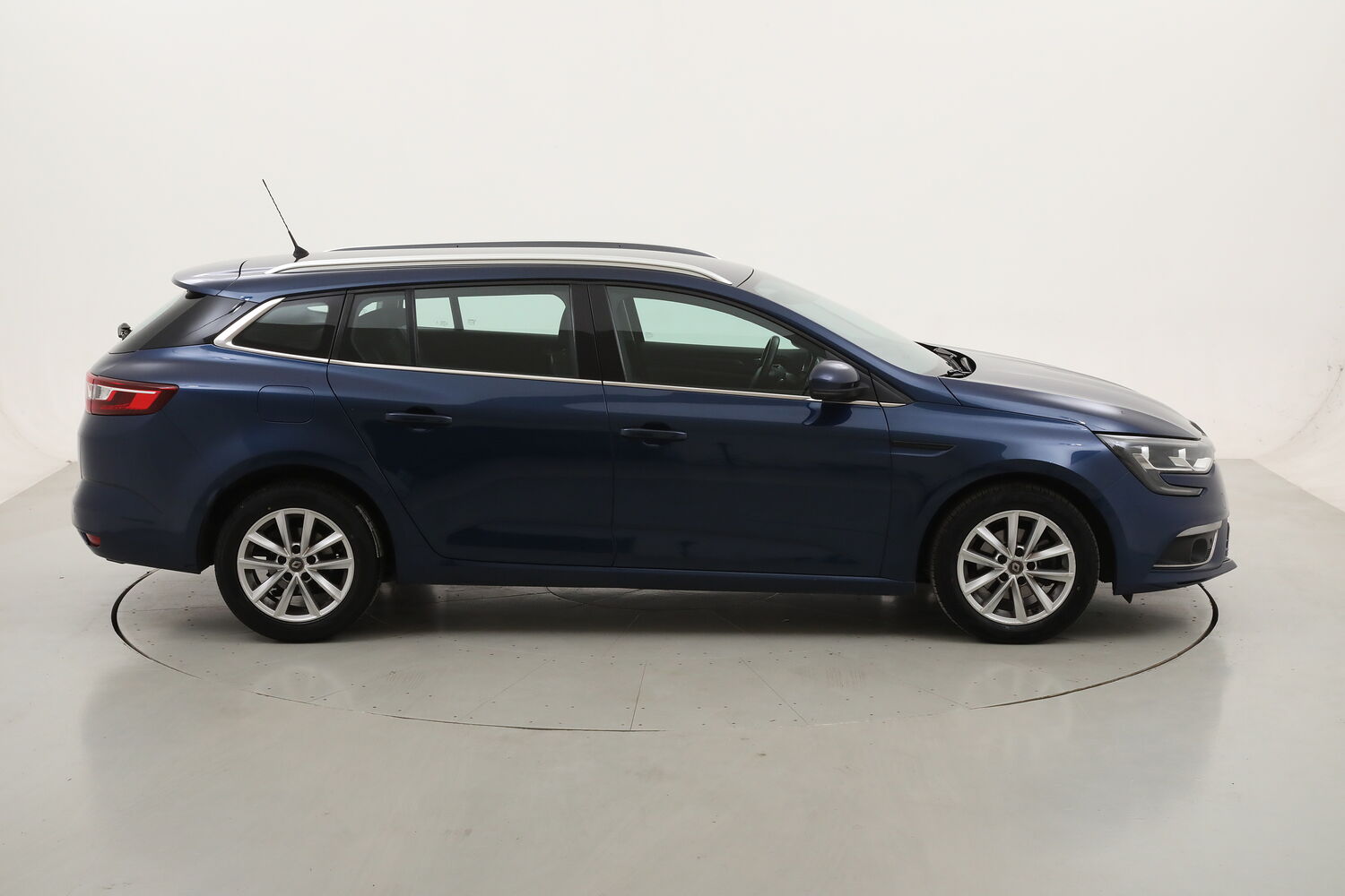 Renault Megane Sporter Business usata del 2020 con 127.692 km