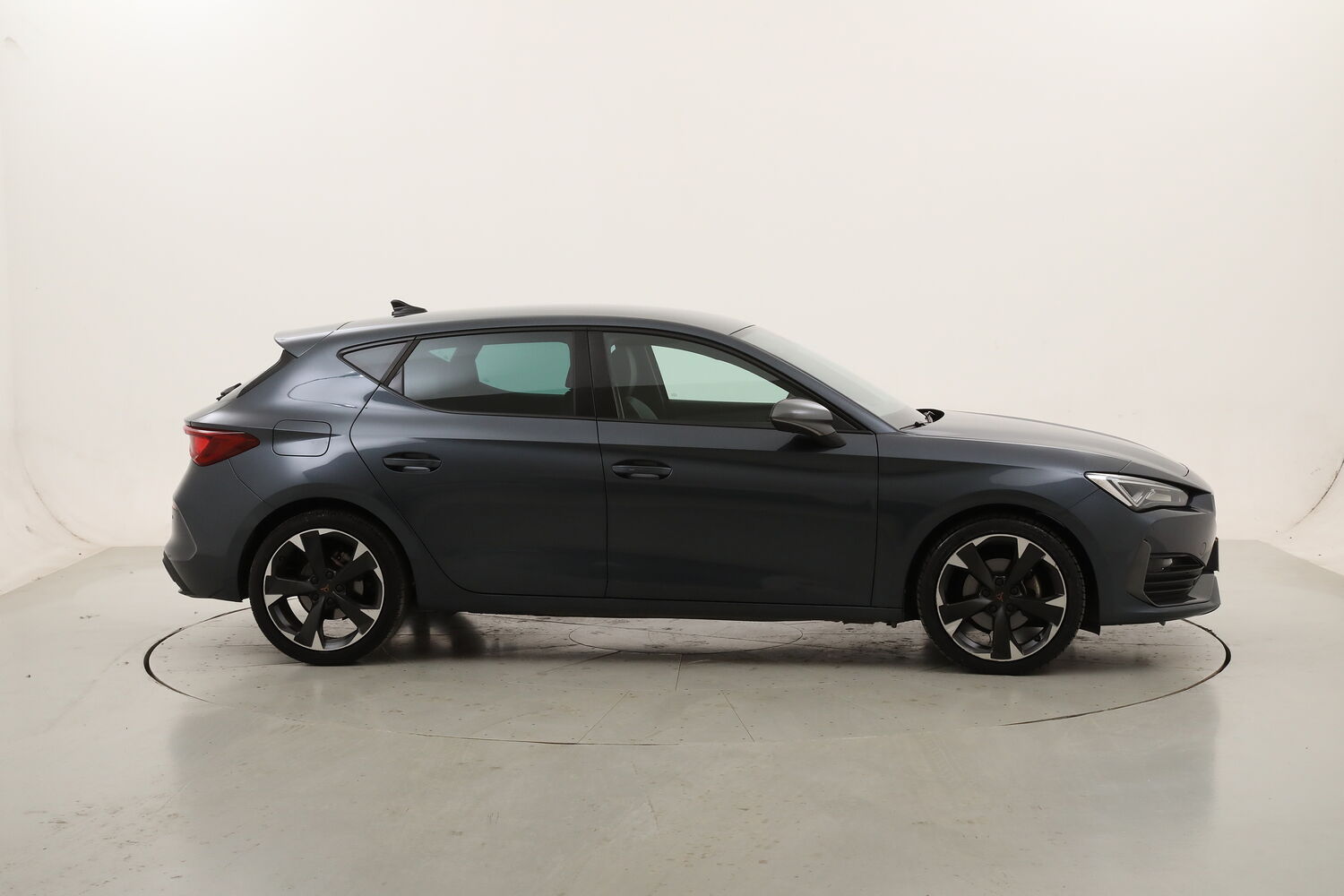 Cupra Leon Hybrid DSG usata del 2024 con 75.663 km