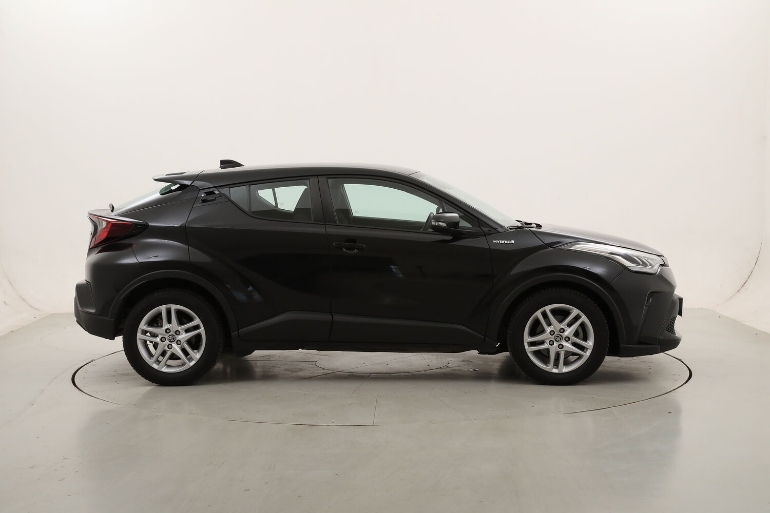 Toyota C-HR Hybrid Active usata del 2022 con 100.205 km