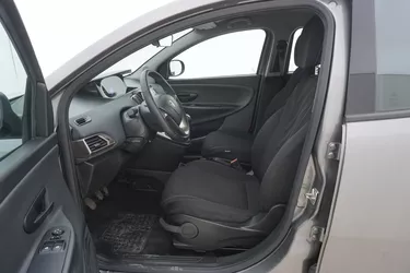 Lancia Ypsilon Hybrid Gold 1.0 Mild Hybrid 70CV Manuale Sedili