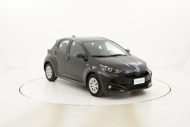 Toyota Yaris Business ibrido benzina antracite a noleggio a lungo termine