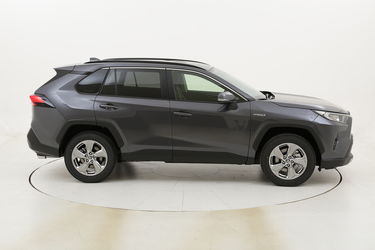 Toyota RAV4 Dynamic 2WD ibrido benzina a noleggio a lungo termine