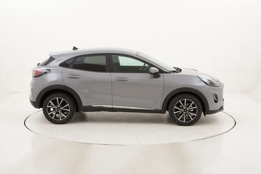 Ford Puma Titanium ibrido benzina grigia a noleggio a lungo termine