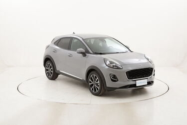 Ford Puma Titanium ibrido benzina grigia a noleggio a lungo termine
