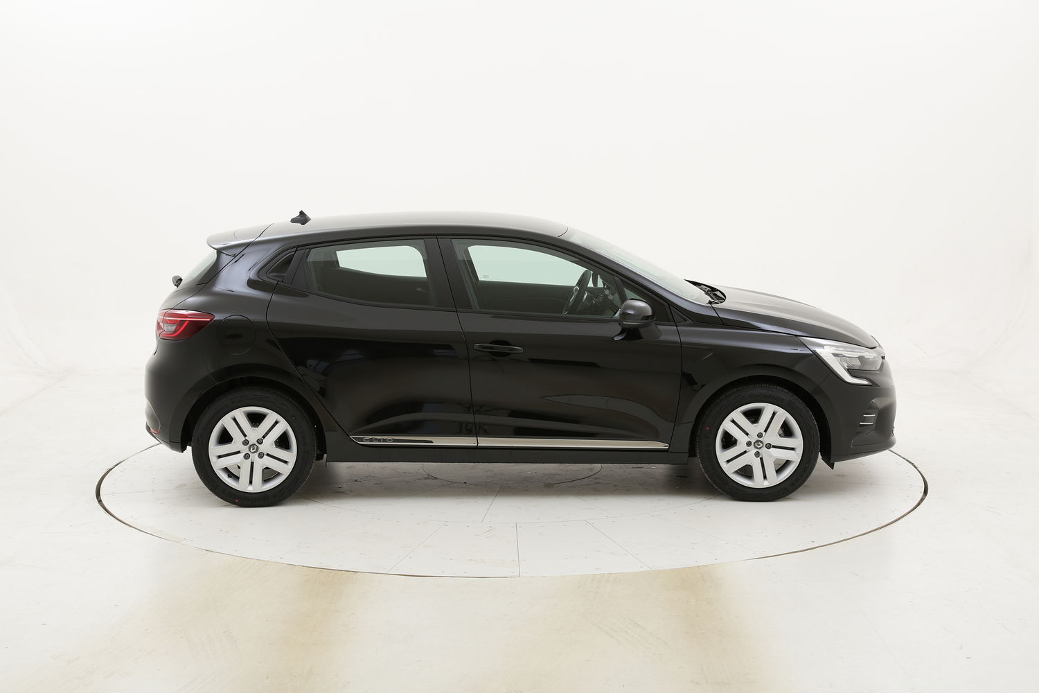 Renault Clio a noleggio a lungo termine