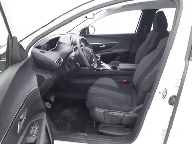 Peugeot 3008 Active Pack 1.2 Benzina 131CV Manuale Sedili