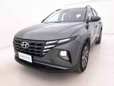 Hyundai Tucson X-Tech 1.6 Ibrido Benzina 230CV Automatico Visione frontale