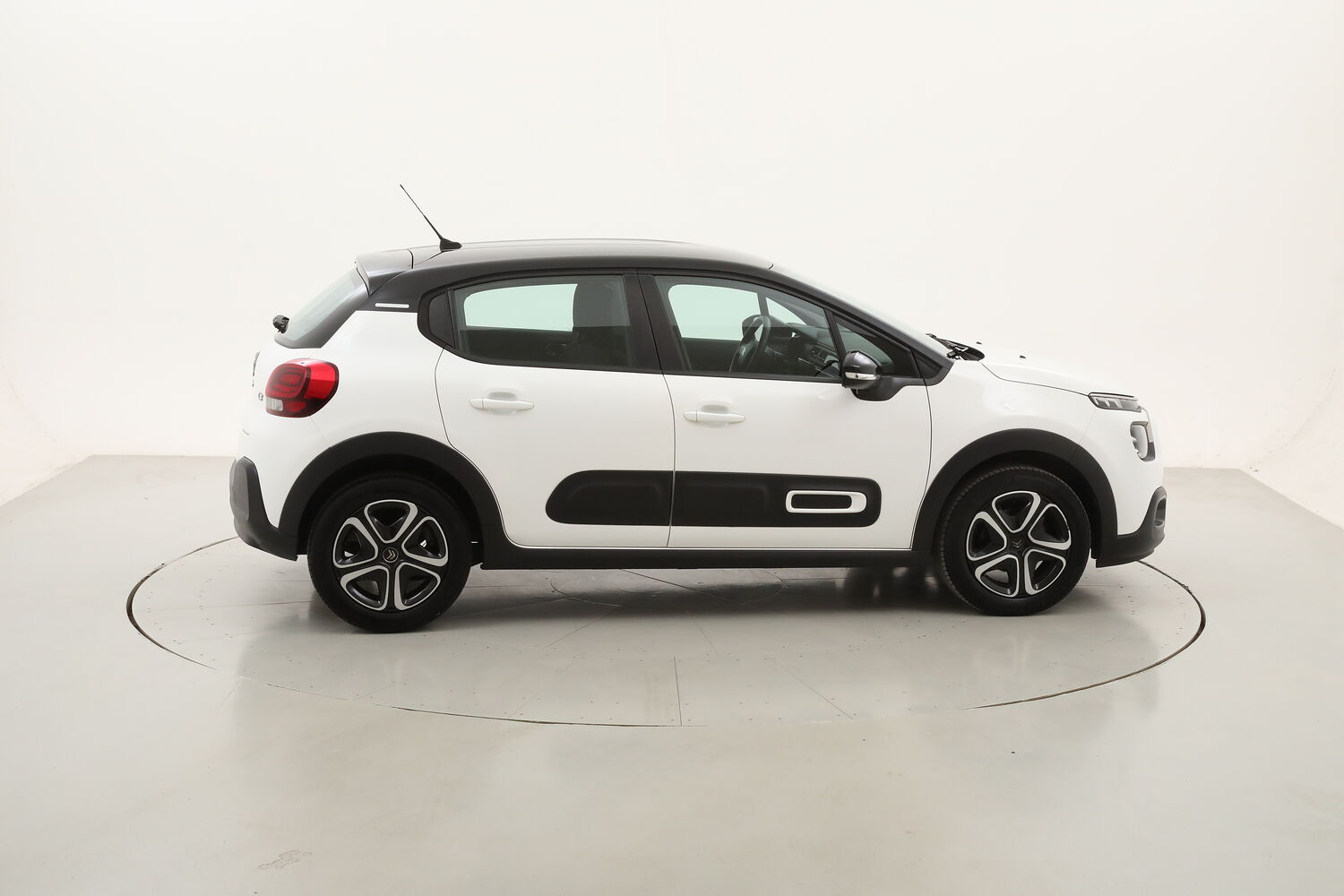 Citroen C3 Feel Pack usata del 2022 con 33.405 km
