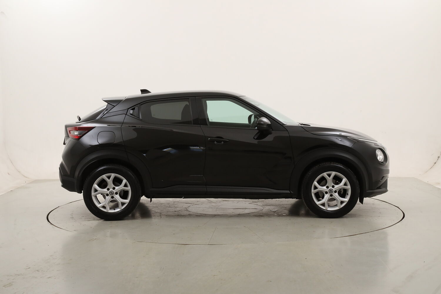 Nissan Juke N-Connecta usata del 2021 con 77.186 km
