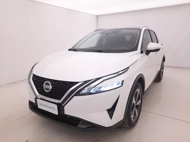 Nissan Qashqai N-Connecta 1.3 Mild Hybrid 140CV Manuale Visione frontale