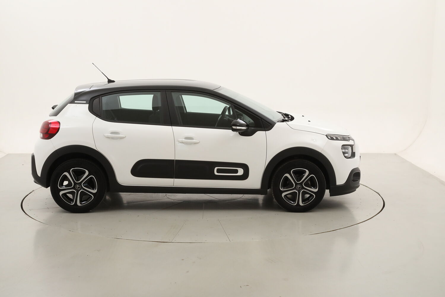 Citroen C3 Feel Pack usata del 2022 con 39.949 km