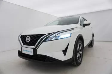 Nissan Qashqai N-Connecta X-Tronic  1.3 Mild Hybrid 158CV Automatico Visione frontale