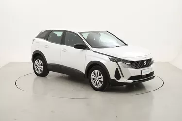 Peugeot 3008 Active Pack 1.2 Benzina 131CV Manuale Peugeot 3008 Active Pack 1.2 Benzina 131CV Manuale