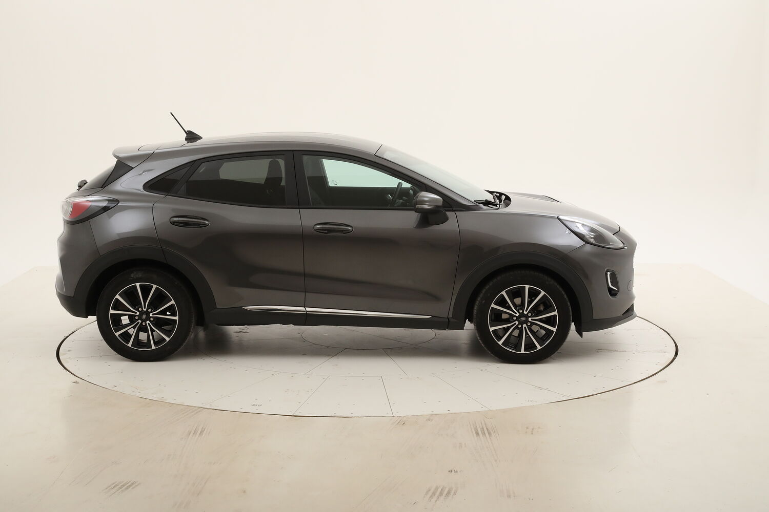 Ford Puma Titanium usata del 2021 con 45.405 km