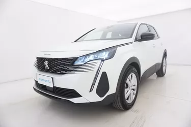 Peugeot 3008 Active Pack 1.2 Benzina 131CV Manuale Visione frontale