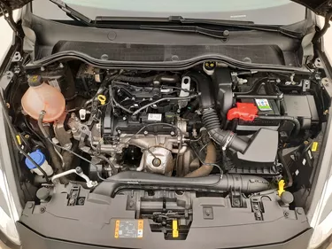 Ford Fiesta Titanium 1.1 Benzina 75CV Manuale Vano motore