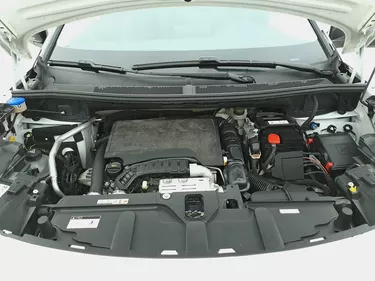 Peugeot 3008 Active Pack 1.2 Benzina 131CV Automatico Vano motore