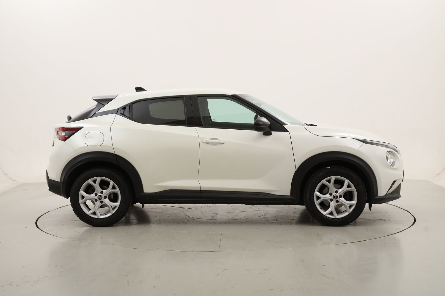 Nissan Juke N-Connecta DCT usata del 2022 con 66.256 km