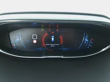 Peugeot 3008 Active Pack 1.2 Benzina 131CV Manuale Interni