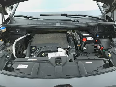 Peugeot 3008 Active Pack 1.2 Benzina 131CV Automatico Vano motore