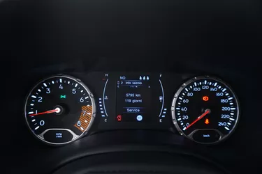 Jeep Renegade Night Eagle 1.0 Benzina 120CV Manuale Interni