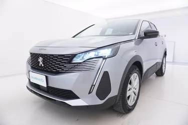 Peugeot 3008 Active Pack 1.2 Benzina 131CV Automatico Visione frontale