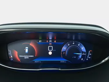 Peugeot 3008 Active Pack 1.2 Benzina 131CV Automatico Interni