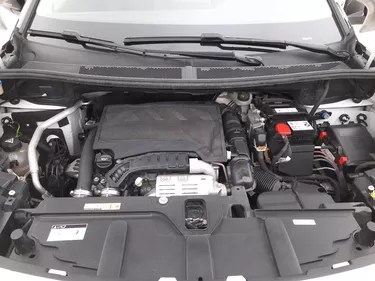 Peugeot 3008 Active Pack 1.2 Benzina 131CV Manuale Vano motore
