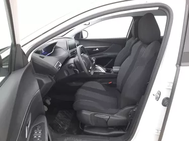 Peugeot 3008 Active Pack 1.2 Benzina 131CV Manuale Sedili