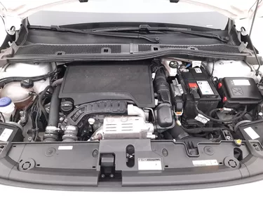 Peugeot 208 Active Pack 1.2 Benzina 101CV Manuale Vano motore