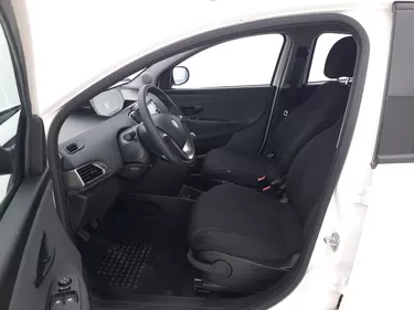 Lancia Ypsilon Gold 1.0 Mild Hybrid 69CV Manuale Sedili