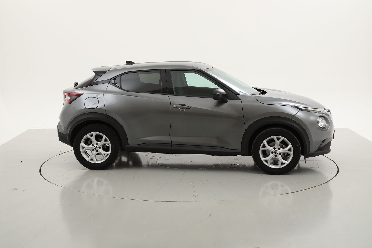 Nissan Juke N-Connecta DCT usata del 2021 con 30.727 km