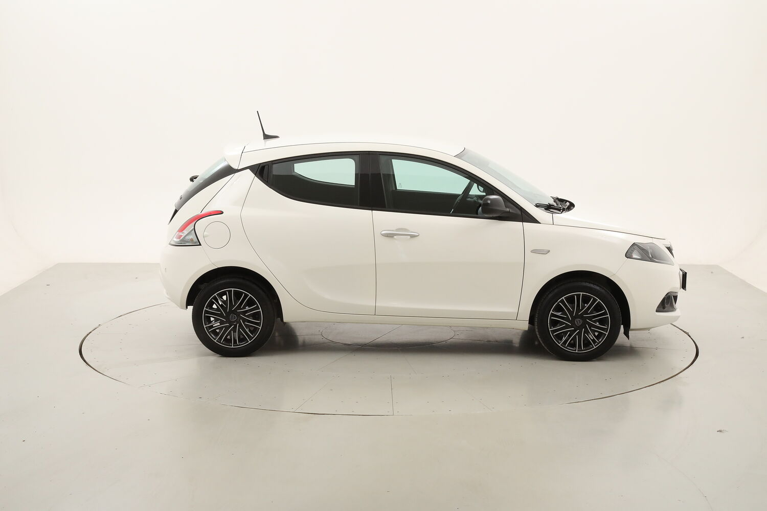 Lancia Ypsilon Gold usata del 2022 con 21.415 km