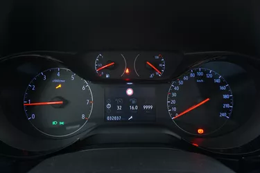 Opel Corsa Edition 1.2 Benzina 75CV Manuale Interni