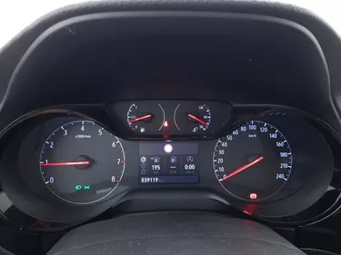 Opel Corsa Edition 1.2 Benzina 75CV Manuale Interni