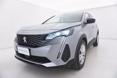 Peugeot 3008 Active Pack 1.2 Benzina 131CV Manuale Visione frontale