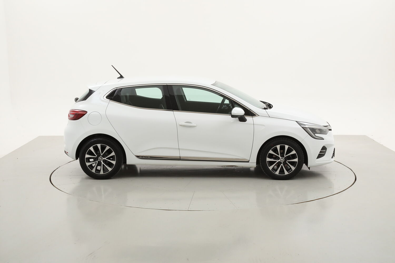 Renault Clio Intens usata del 2021 con 54.775 km