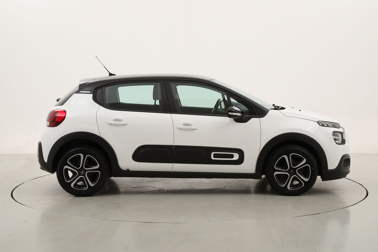 Citroen C3 Feel Pack usata del 2022 con 68.413 km